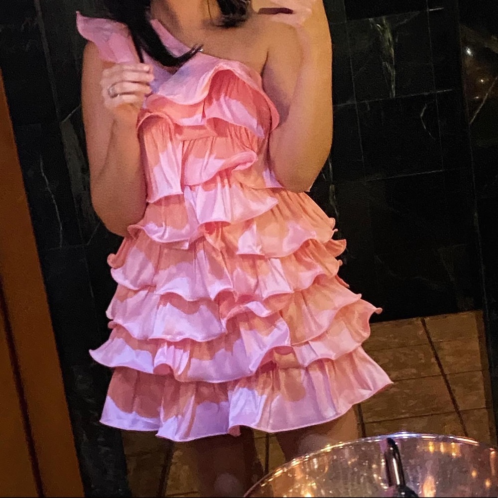 One shoulder frill dress